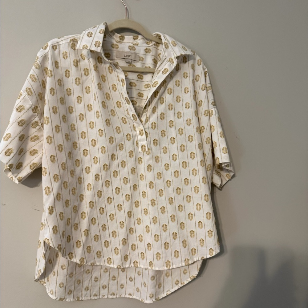 LOFT Cream and Gold Button-Front Short Sleeve Blouse